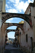 Per le vie del paese